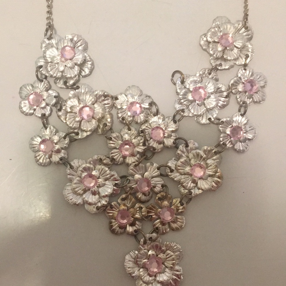 Flower neckless - Picture 2 of 2